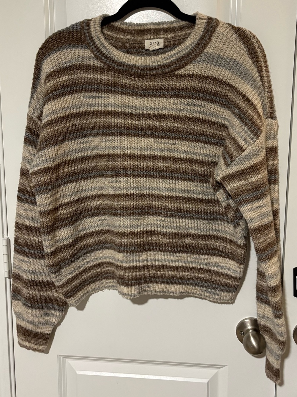 a.n.a. Brown Cream Gray Striped Knit Pullover Sweater Size Large